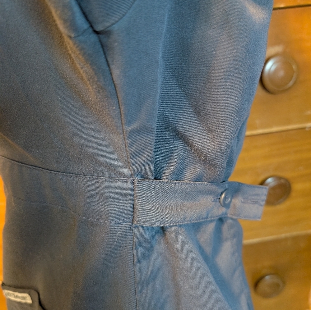 GREYS ANATOMY by Barco Blue Fitted Scrub Top Small - Picture 7 of 11